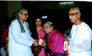 Thiru K.S. Bakthavatsalam, Smt. D.K. Pattammal and his husband Iswaran