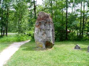 Menhirs nolithique de Clendy