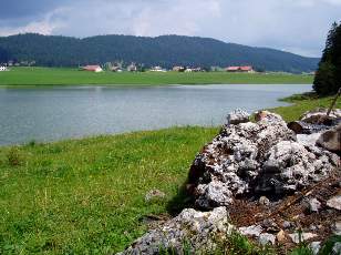 Le lac des Taillres