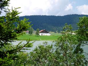 Le lac des Taillres