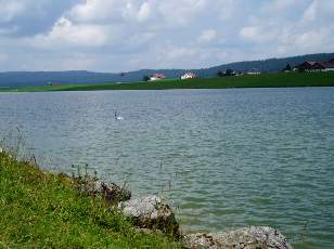 Le lac des Taillres