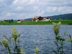 Le lac des Taillres